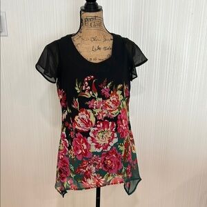 Chic Black Floral Blouse with Sheer Sleeves